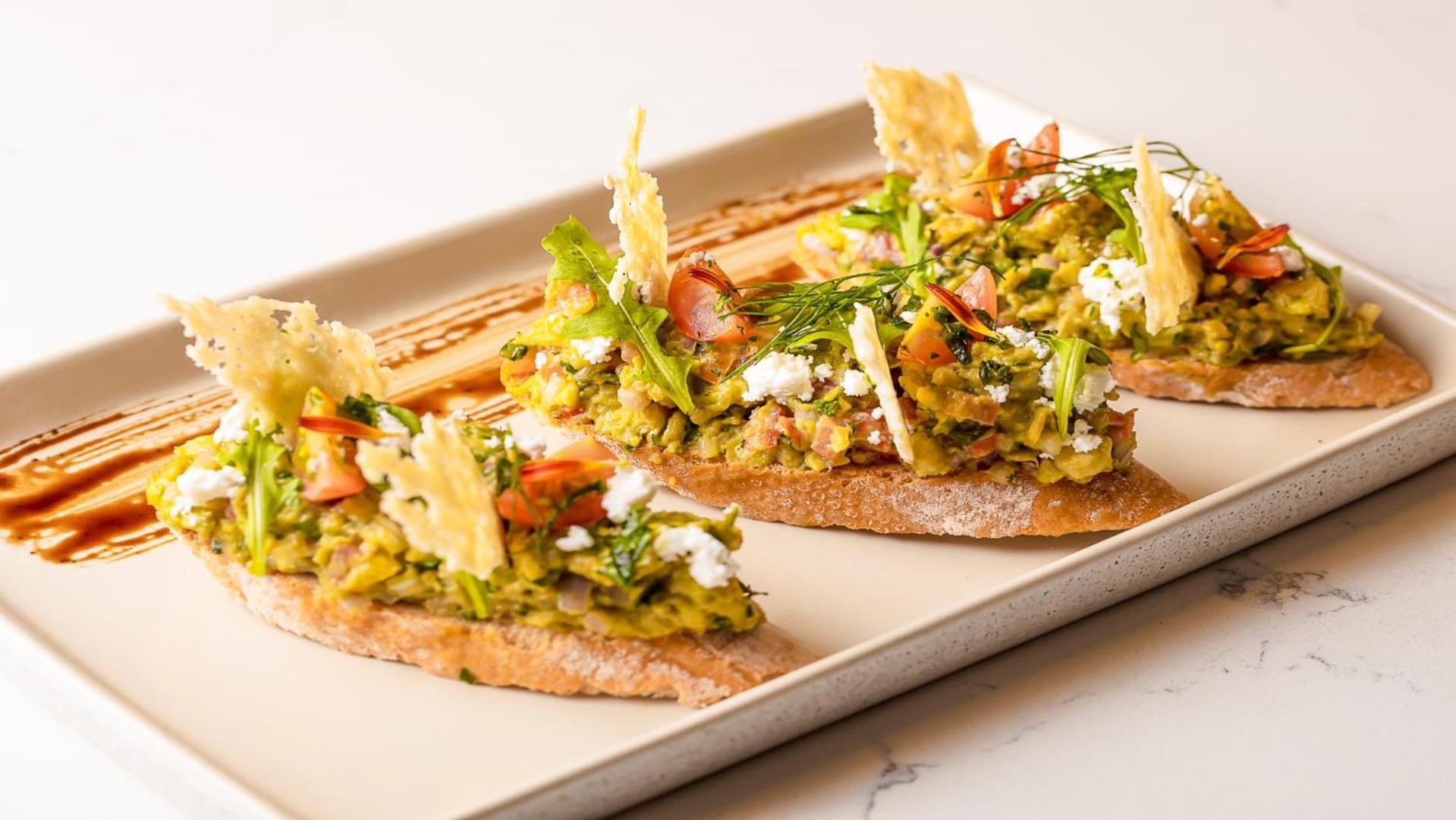 Novotel Mumbai International Airport Екстериор снимка Avocado toast