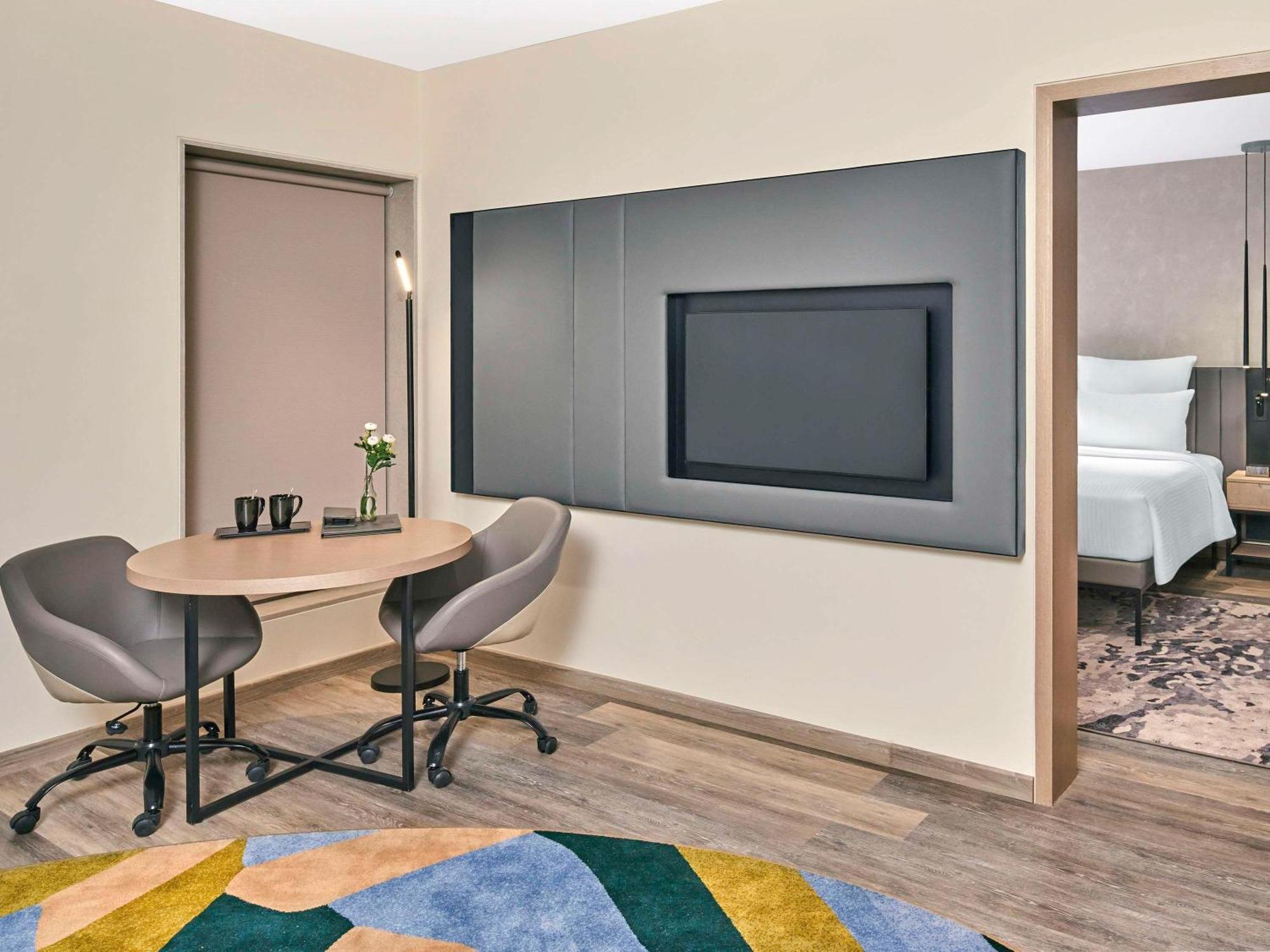 Novotel Mumbai International Airport Екстериор снимка A room at the hotel